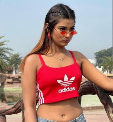 hello dear friend whatsapp chat call me anytime service available 